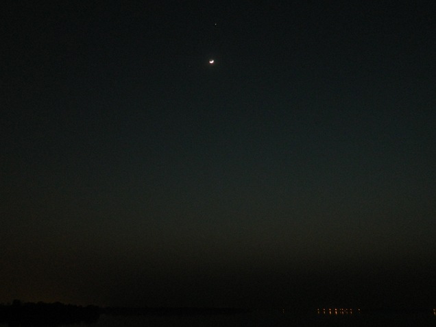 2013年04月14日 木星伴月